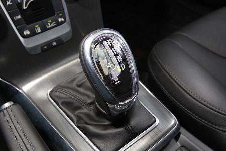 Volvo V40 D4 Summum, Schalthebel, Schaltknauf