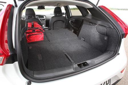 Volvo V40 D4 Summum, Ladefläche