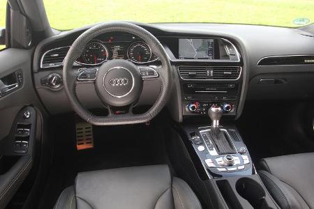 Audi RS4 Avant, Cockpit, Lenkrad