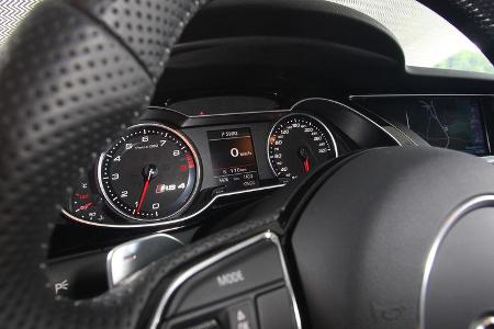 Audi RS4 Avant, Rundelemente