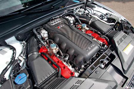 Audi RS4 Avant, Motor