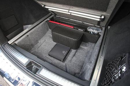 Mercedes ML 250 Bluetec 4-matic, Laderaumboden