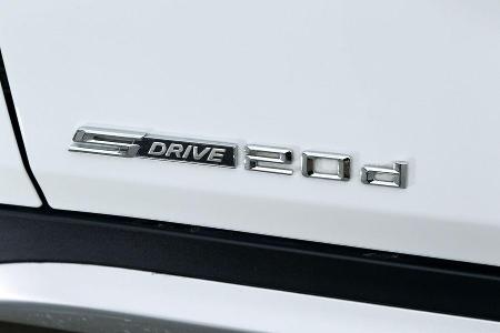 BMW X1 s-Drive 20d, Typenbezeichnung, Emblem