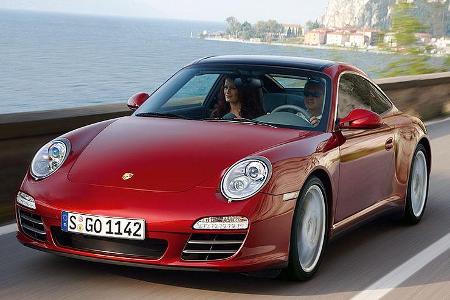 Tagfahrlicht per LED-Leuchten unterhalb der Scheinwerfer.