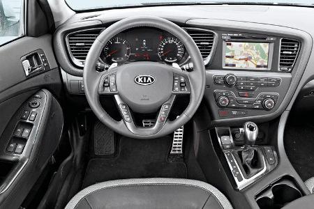 Kia Optima 1.7 CRDi Spirit, Cockpit, Lenkrad