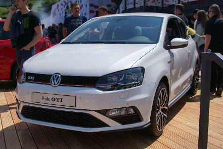 20_GTI_Treffen_Woerthersee_VW_Stand.jpg