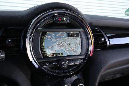 Mini One, Infotainment