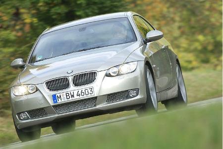 Optisch betrachtet fällt das Facelift am neuen 3er BMW kaum auf.