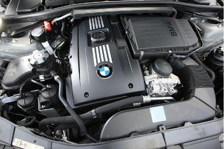 Undercover Agent: Der mittels Biturbo aufgeladene Dreiliter-Reihensechszylinder leistet 306 PS.