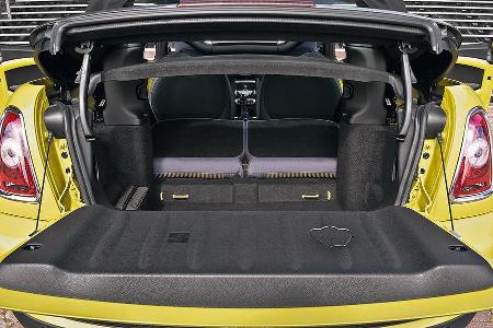 Das Kofferraumvolumen beträgt 125 Liter.