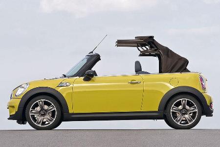 Der Ãffnungsvorgang kann bei Geschwindigkeiten bis 30 km/h eingeleitet werden.