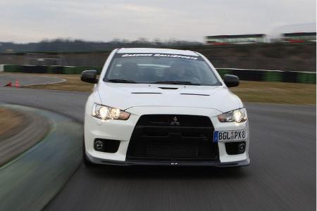 Was der Motor ab 4.000 Touren abfackelt, ist schlichtweg begeisternd.