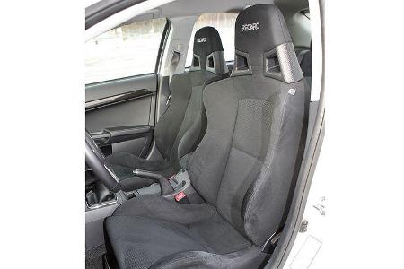 Die sehr guten Sitze und ...