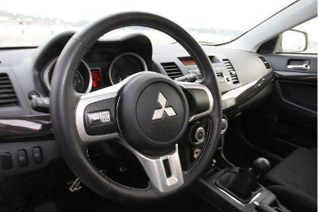 Mit maximal 1,8 bar wird der Vierzylinder aufgeladen.