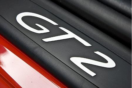 GT2-Schriftzüge im Innenraum.