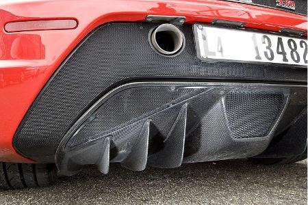 Diffusoroptik am Heck.