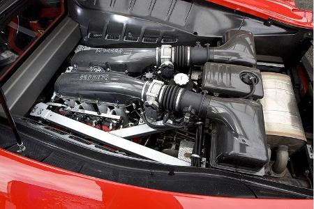 Spürbar frei atmender, hoch drehender V8.