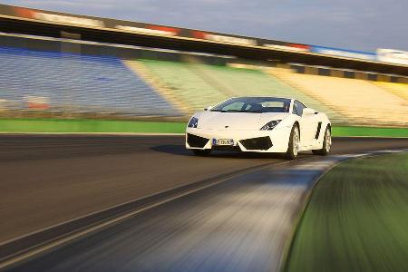 Sprint 0-100 km/h: 3,7 Sekunden und 0-200 km/h in 11,3 Sekunden.