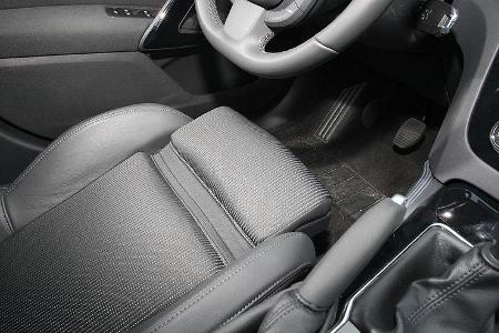 03/11 aumospo06/2011 Peugeot 508 140 Hdi, Sitz, Sitzverlängerung