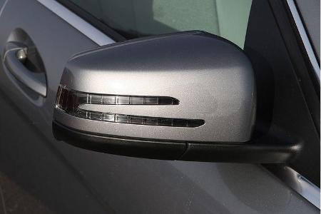 Der C350 CGI gibt sich im Testmittel mit weniger als 13 Liter Super Plus zufrieden.