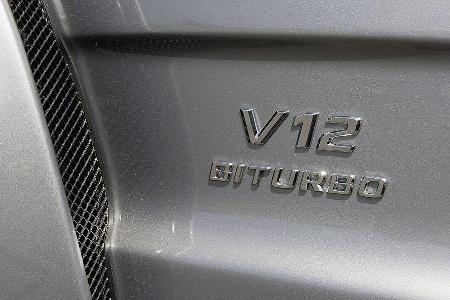 Der 5.980 cm³ messende V12-Biturbo ist ein Kraftpaket, dass seines Gleichen sucht.