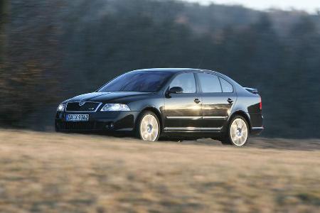 Audi A3 2.0 TFSI - Seat Leon 2.0 - Skoda Octavia RS - VW Golf GTI 11