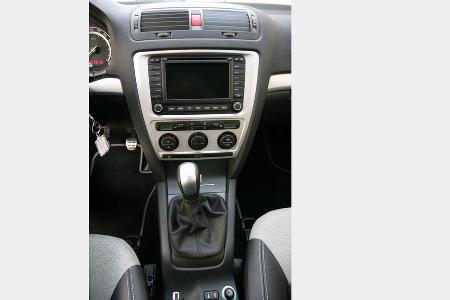 Audi A3 2.0 TFSI - Seat Leon 2.0 - Skoda Octavia RS - VW Golf GTI 21