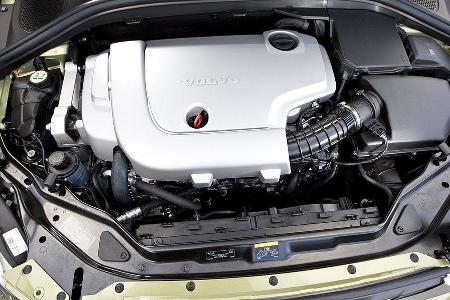 Spitzenmodell ist der T6 mit 285 PS und serienmäßiger Sechsgang-Automatik. Populärer sind die beiden Dieselmodelle - der 2.4...