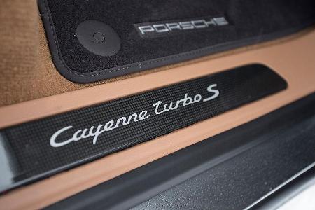 Porsche Cayenne Turbo S 2015