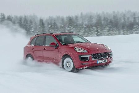 Porsche Cayenne GTS 2015