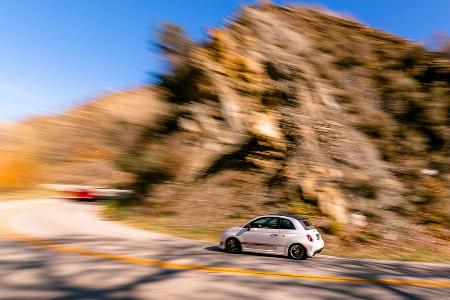 Fiat Abarth 500C 1.4 T-Jet 16V, Dodge Challenger SRT Hellcat
