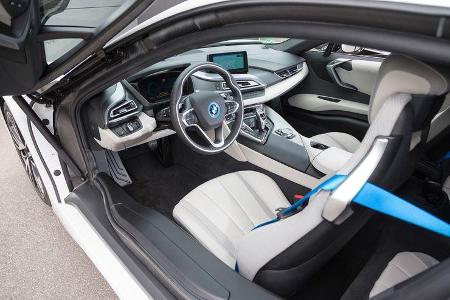 BMW i8, Cockpit