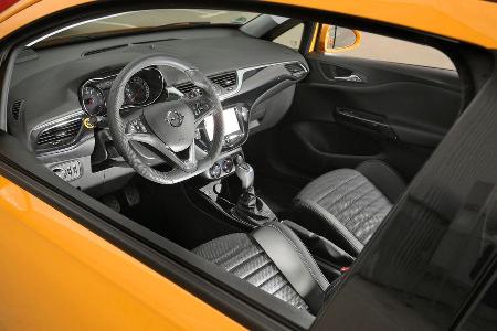 Opel Corsa OPC, Cockpit