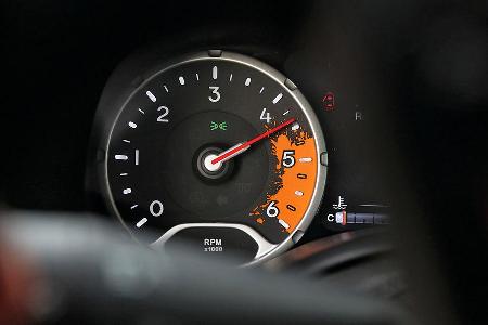 Jeep Renegade Trailhawk, Rundinstrument