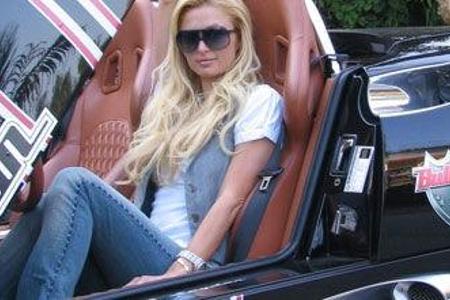 Selbst Paris Hilton sollte dabei sein.