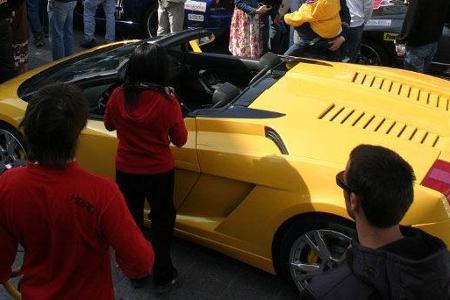 Sehr Farbenfrohe Lackierungen...