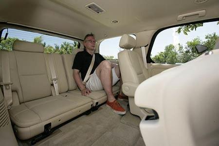 Viel zu niedrige Sitze in der dritten Reihe.