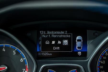 Ford Focus RS, Infotainment