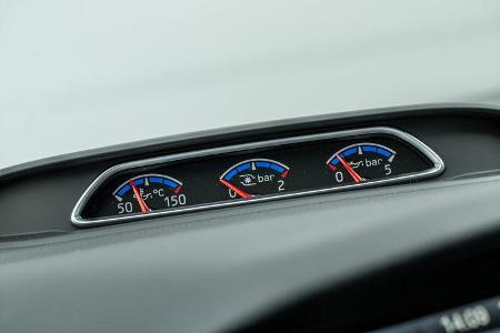 Ford Focus RS, Anzeigeinstrumente