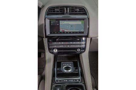 Jaguar F-Pace 30d, Mittelkonsole