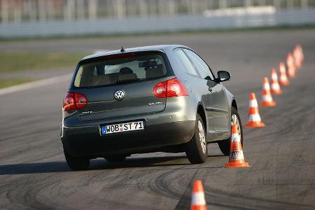 Den Fahrdynamik-Test absolviert der Golf sicher, aberetwas langsamer als der A3