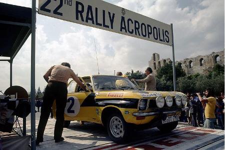 1975 kam der endgültige Durchbruch. Mit Beifahrer Jochen Berger holte Röhrl bei der Rallye Akropolis in Griechenland seinen ...