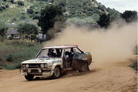 Mit eingedrückter Tür und ohne Windschutzscheibe: Röhrl und die Safari-Rallye in Kenia wurden keine Freunde.