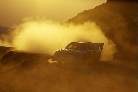 Mit einem über 600 PS starken S1 tritt Walter Röhrl beim Bergrennen auf den Pikes Peak im US-Staat Colorado an. Der Bayer un...