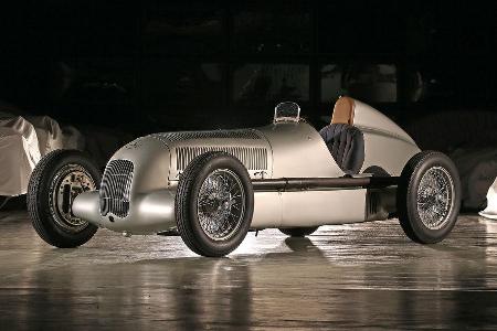 Mercedes-Silberpfeile, W25