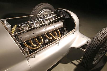 Mercedes-Silberpfeile, W25