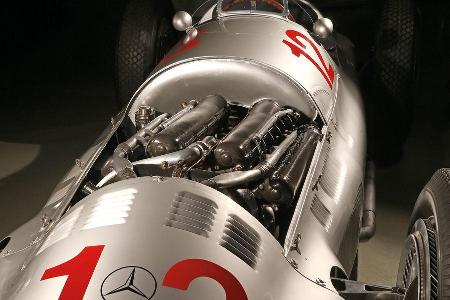 Mercedes-Silberpfeile, W154