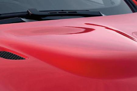 Unübersehbares Merkmal künftiger M3-Modelle: der Powerdome und die beiden öffnungen links und rechts.