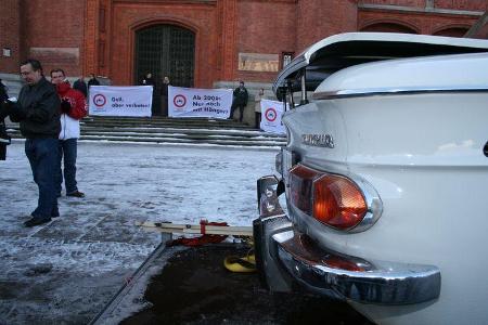 Ein toprestaurierter NSU wurde auf dem Hänger vorgefahren.