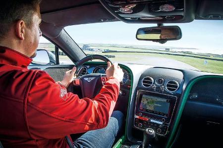 Bentley Continental GT3-R, Cockpit, Fahrersicht